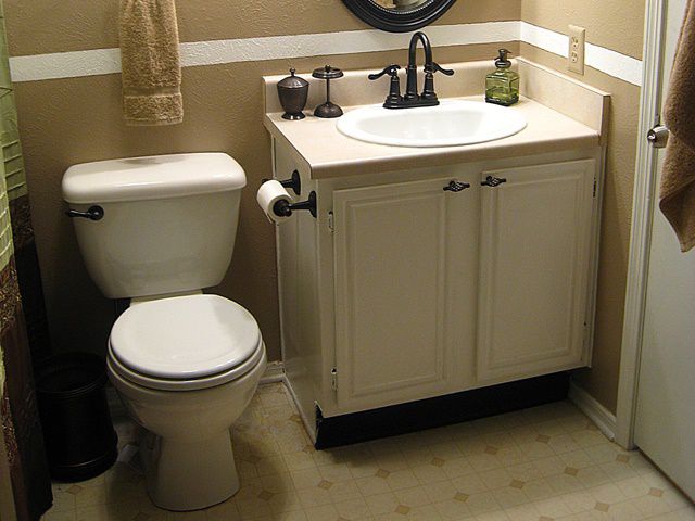 トイレの水漏れから学ぶ清潔安心な住まい維持と快適サニタリー空間の秘訣