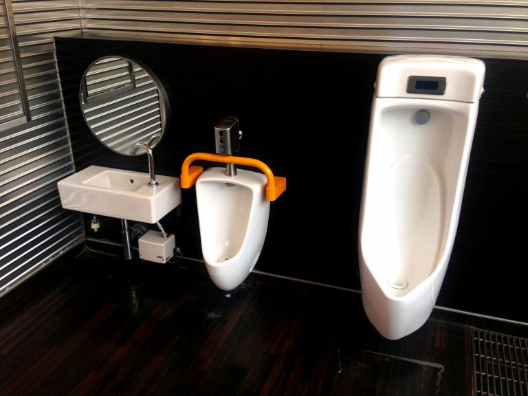 トイレ水漏れ予防と対策で守る清潔で安心な暮らしのための実践ポイント